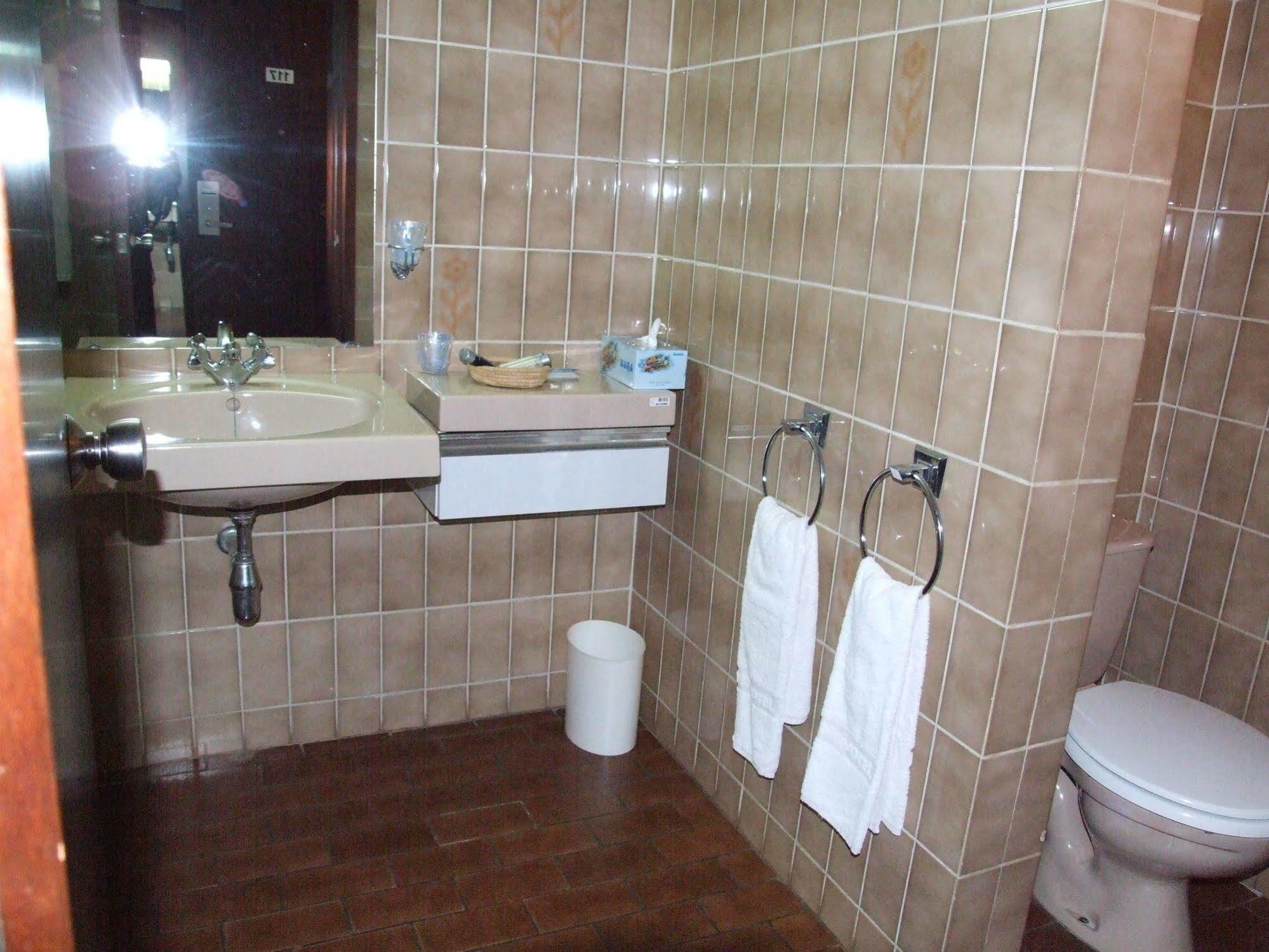 Marasa Umubano Hotel Kigali Exteriör bild
